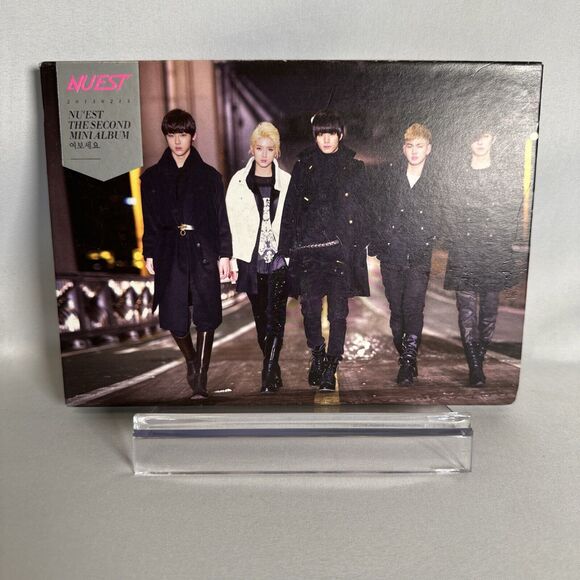Nu'est 2nd Mini Album Hello CD Baekho Photocard Photobook Great Condition Rare